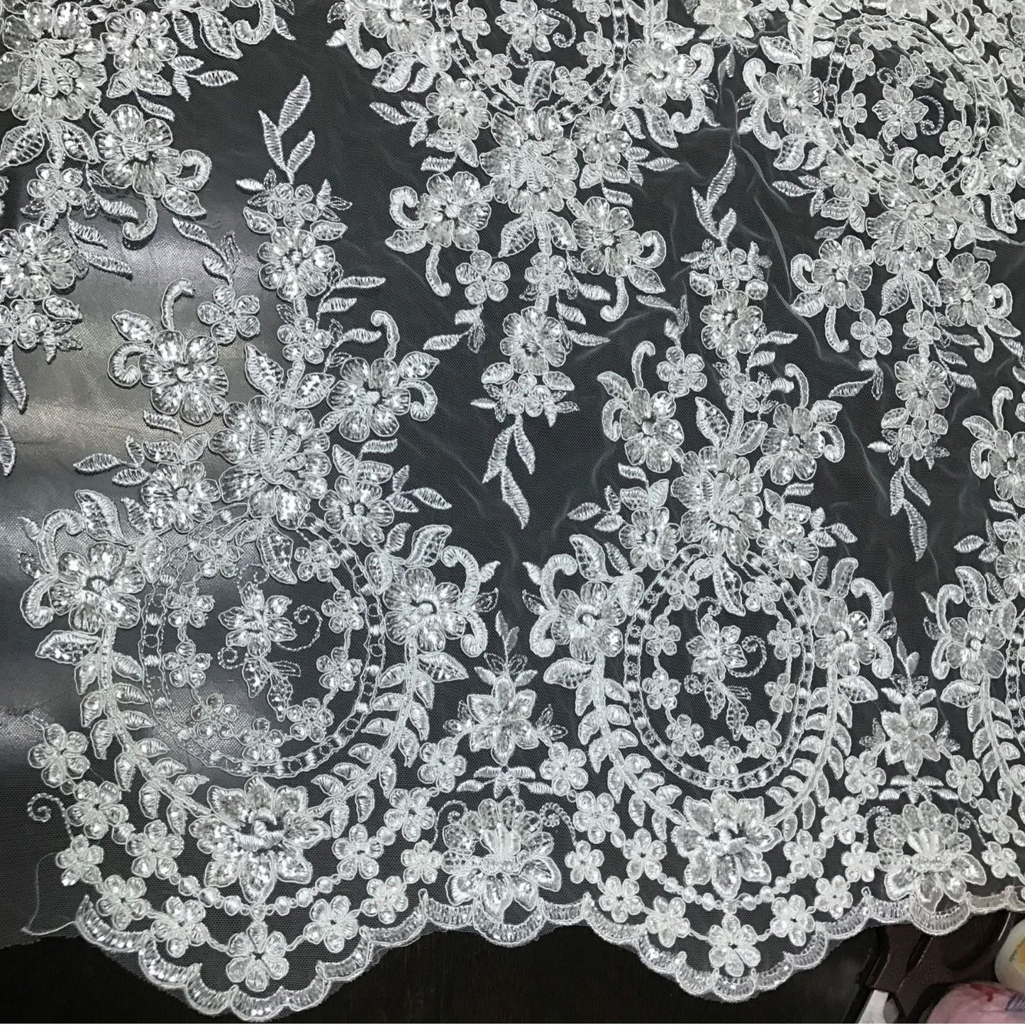 Freedombeauty | Supply Computer Embroidery Car Bone Thread Lace Wedding Dress Fashion Accessories