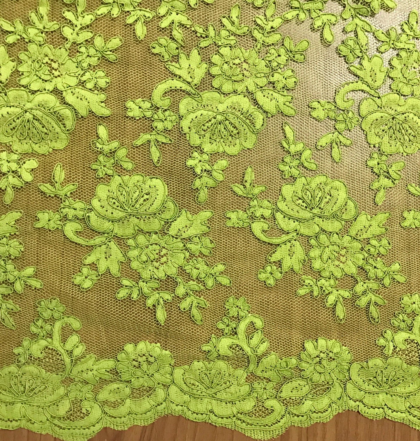 Freedombeauty | in Stock Strand Lace Fabric B388 Wedding Dress Veil Fashion Accessories