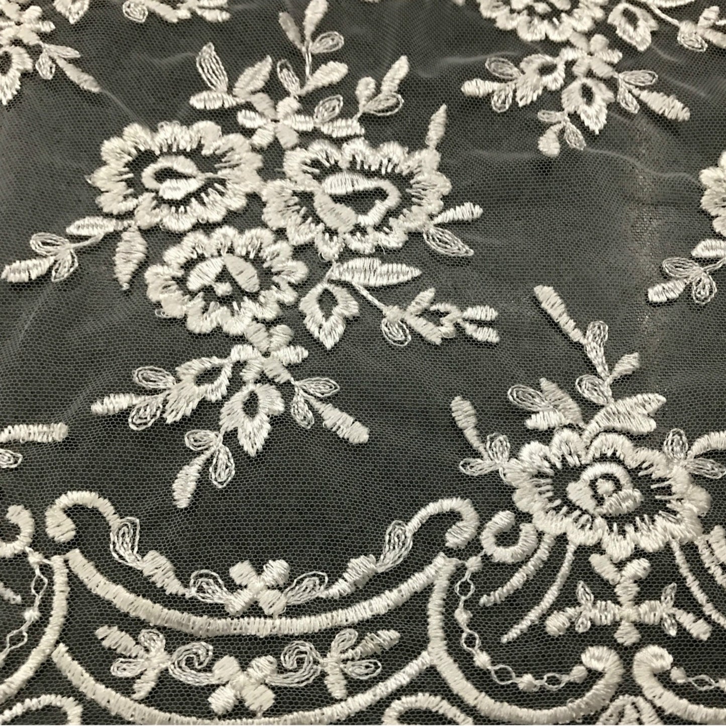 Freedombeauty | New Computer Embroidered Lace B797 Wedding Dress Veil Materials