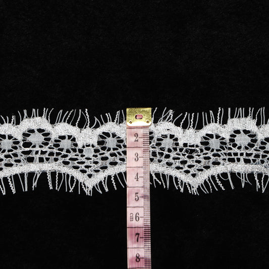 FREEDOMBEAUTY | Manufacturer spot wholesale 4cm environmentally friendly dyed hairball lace clothing accessories, colored eyelash lace