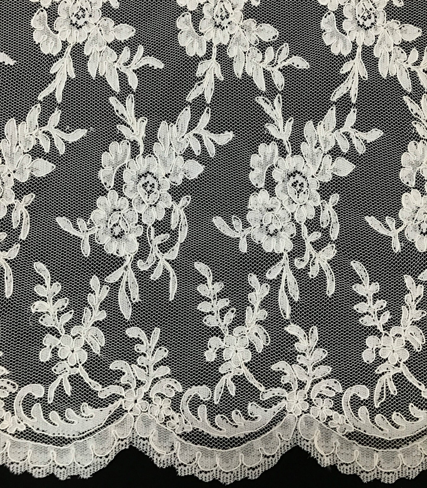 Freedombeauty | Supply Lace Car Strand Fabric Wedding Dress Veil Materials