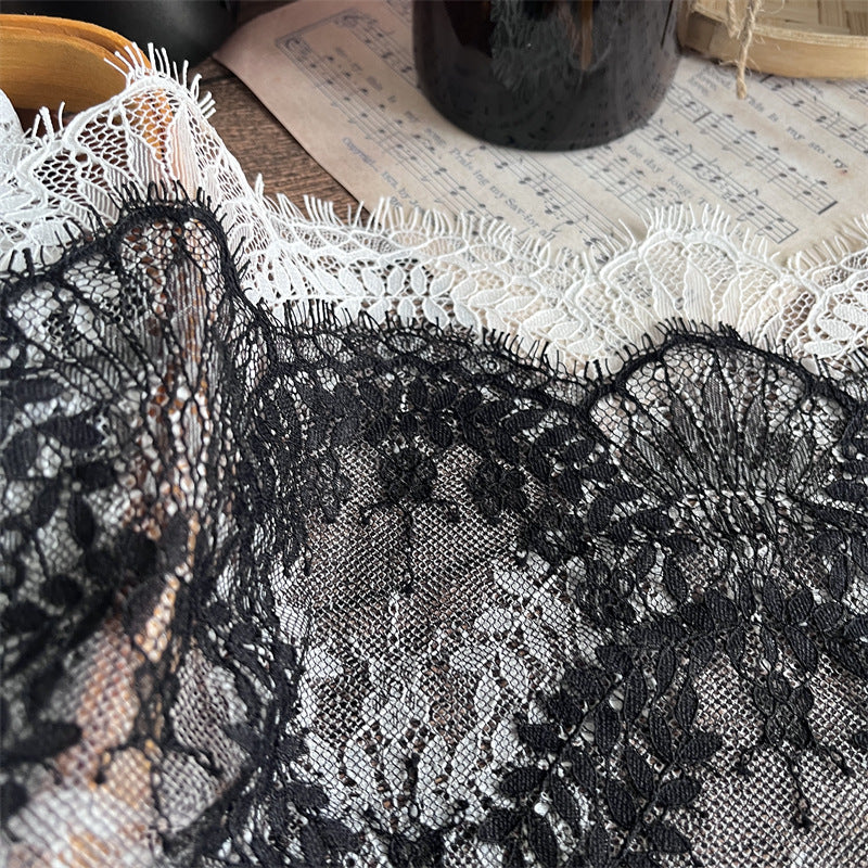 FREEDOMBEAUTY | Factory direct sales, spot fast hair, French retro elegant round pattern 23.5CM eyelash lace