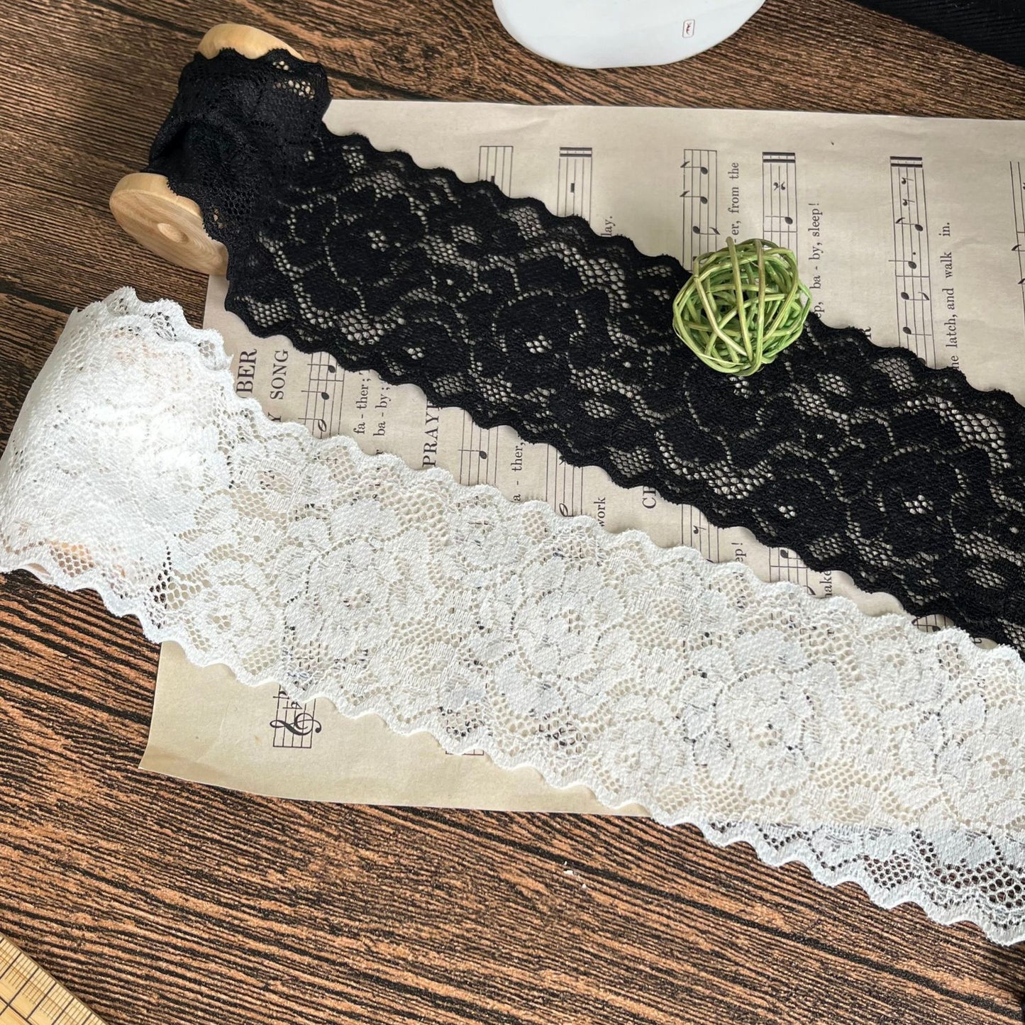 FREEDOMBEAUTY | Factory direct sales, spot quick hair French elegant hollow 6CM elastic lace lace accessories, handmade DIY decoration