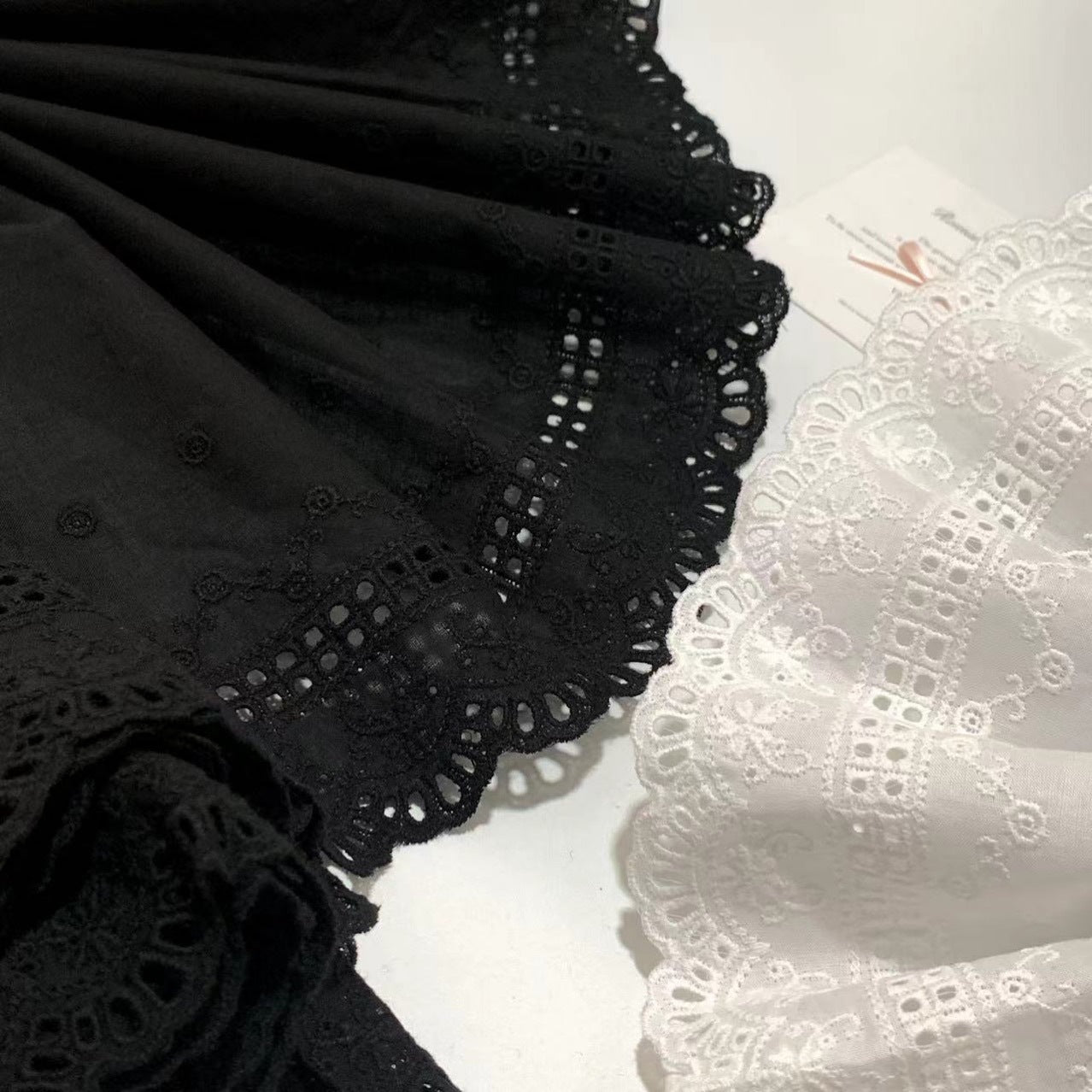 FREEDOMBEAUTY | Spot black and white hollow retro cotton cloth embroidery lace width 45CM clothing bedding design DIY fabric