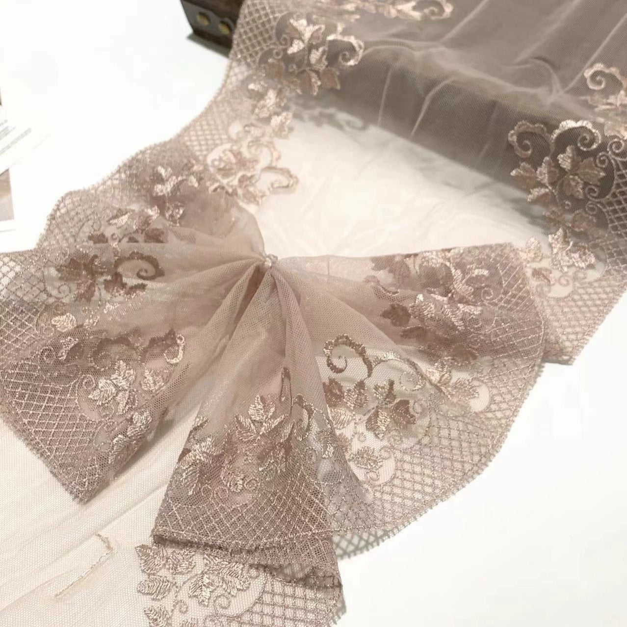 FREEDOMBEAUTY | Spot court French bilateral embroidery mesh lace accessories decorative design DIY clothing