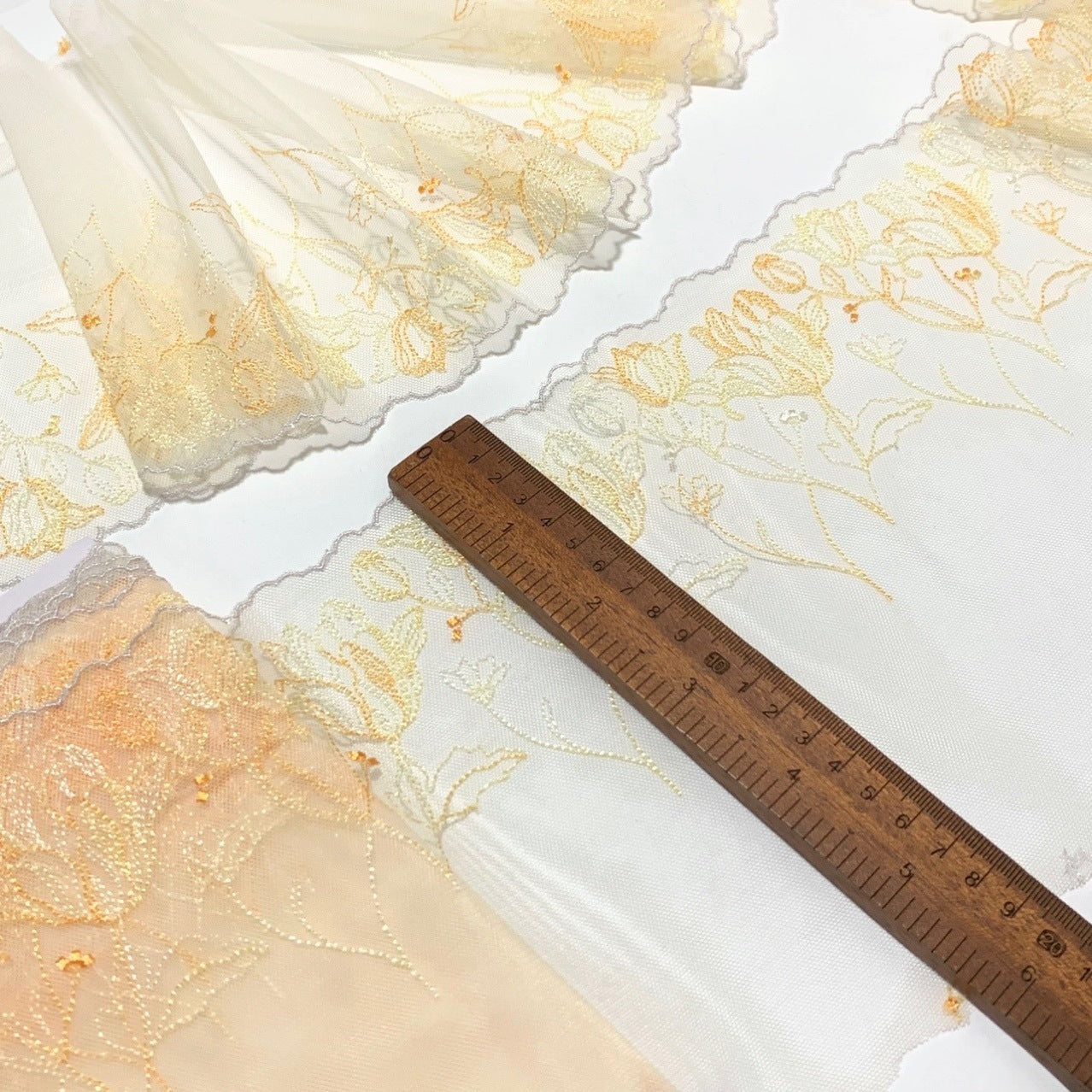 FREEDOMBEAUTY | Spot light yellow retro tulip embroidered mesh lace accessories decorative design DIY