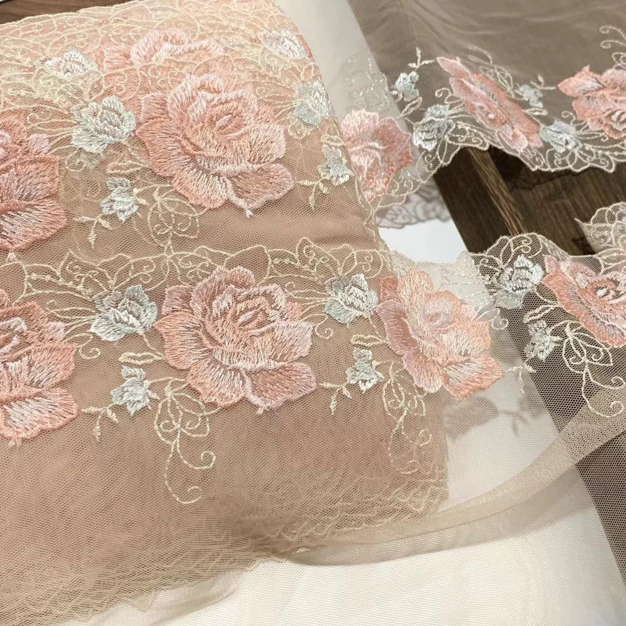 FREEDOMBEAUTY | Spot Heavy Industry Rose Embroidery Mesh Yarn Lace Accessories Clothing DIY Fabric Decoration