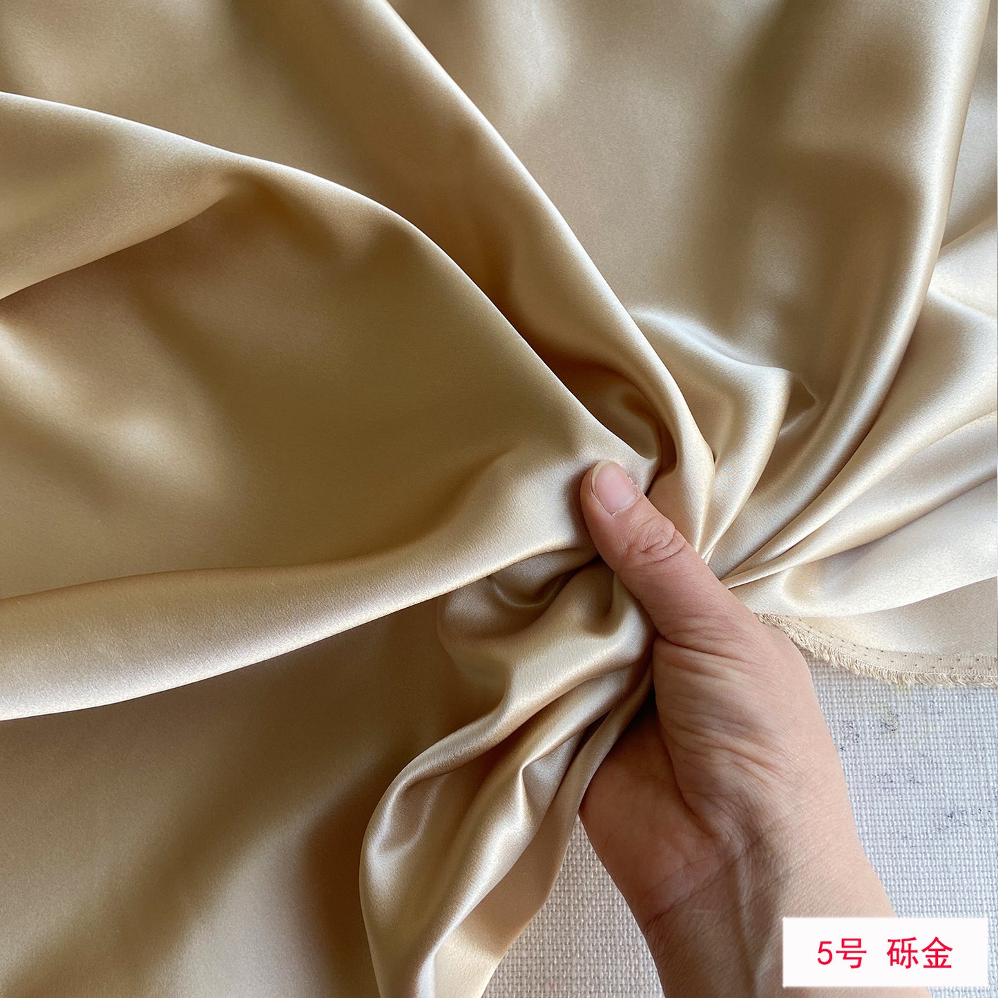 FREEDOMBEAUTY | 140 wide 22 mmi silk plain crepe satin fabric 100 mulberry silk loungewear shirt silk fabric