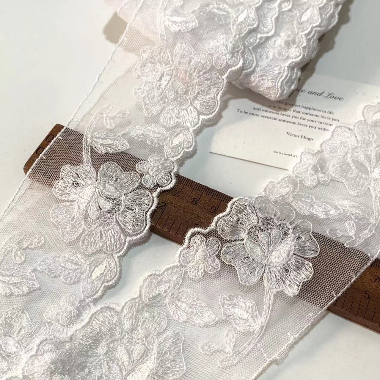 FREEDOMBEAUTY | Spot retro black and white keel embroidery mesh lace accessories decorative design DIY clothing fabric