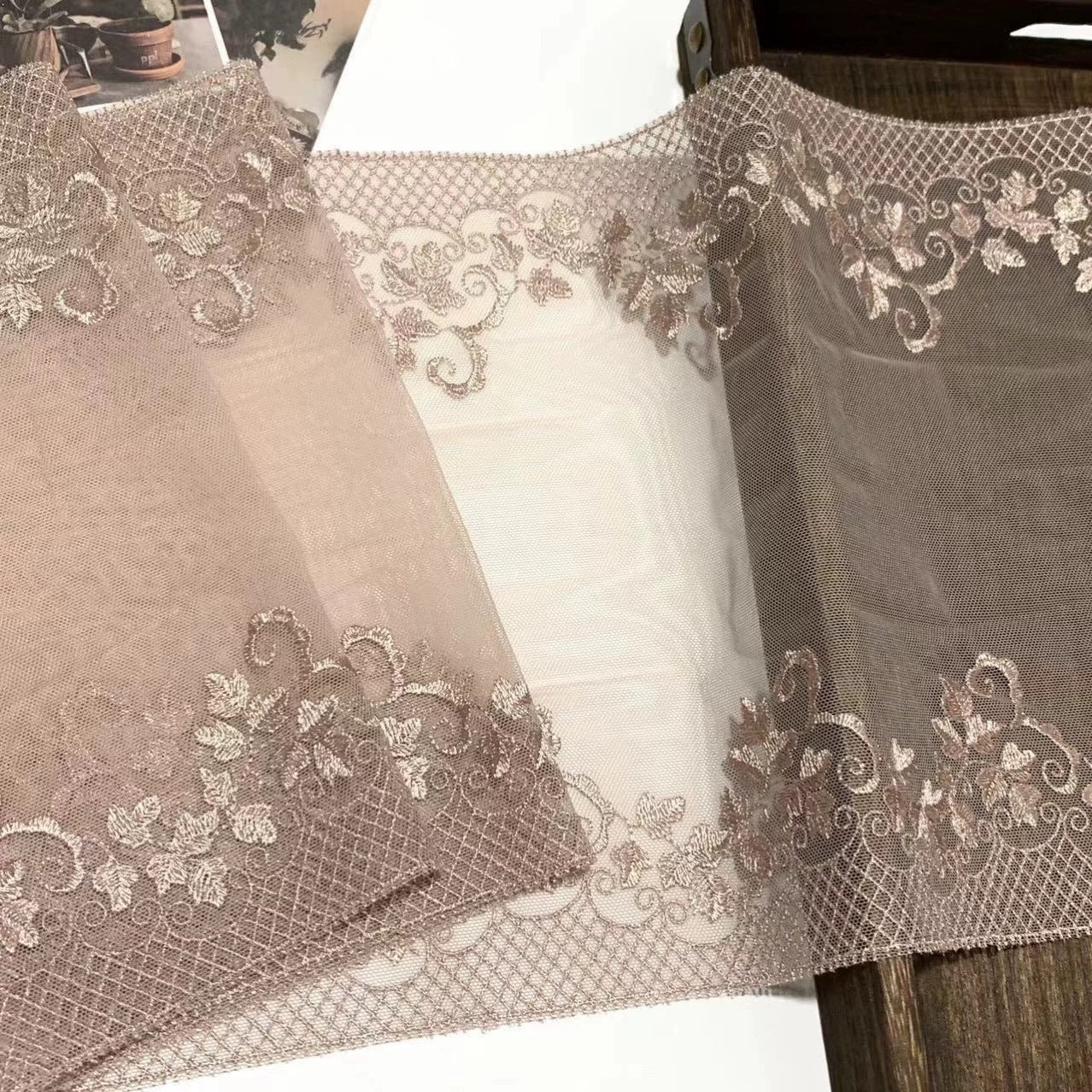 FREEDOMBEAUTY | Spot court French bilateral embroidery mesh lace accessories decorative design DIY clothing