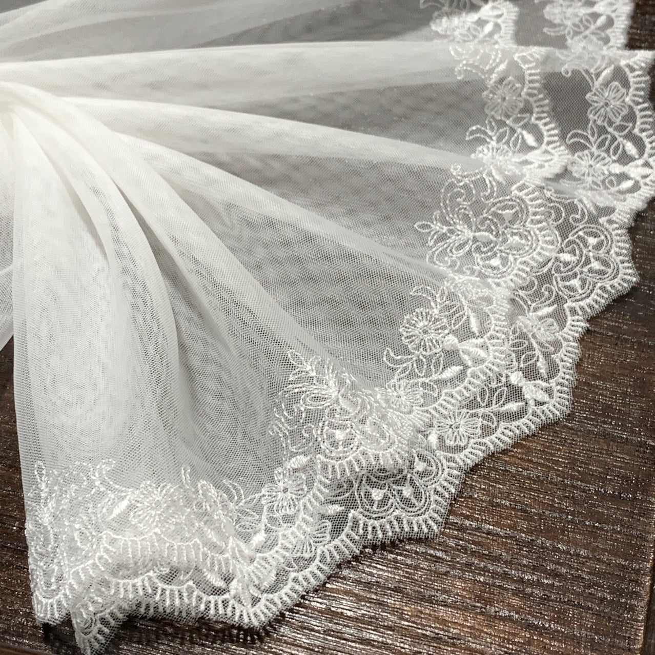 FREEDOMBEAUTY | Spot bilateral exquisite and simple bilateral mesh embroidery lace width 30CM clothing design