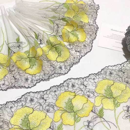 FREEDOMBEAUTY | Spot light yellow green white retro embroidered mesh lace accessories clothing design decoration