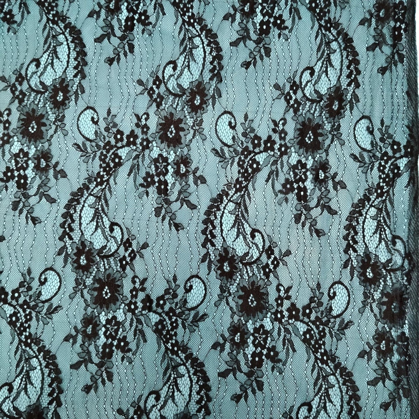 freedombeauty|Connected Phoenix Tail Flower Shape Full Nylon In Stock Lace Fabric Black and White Dress Gown Wedding Dress Eyelash Lace Fabric