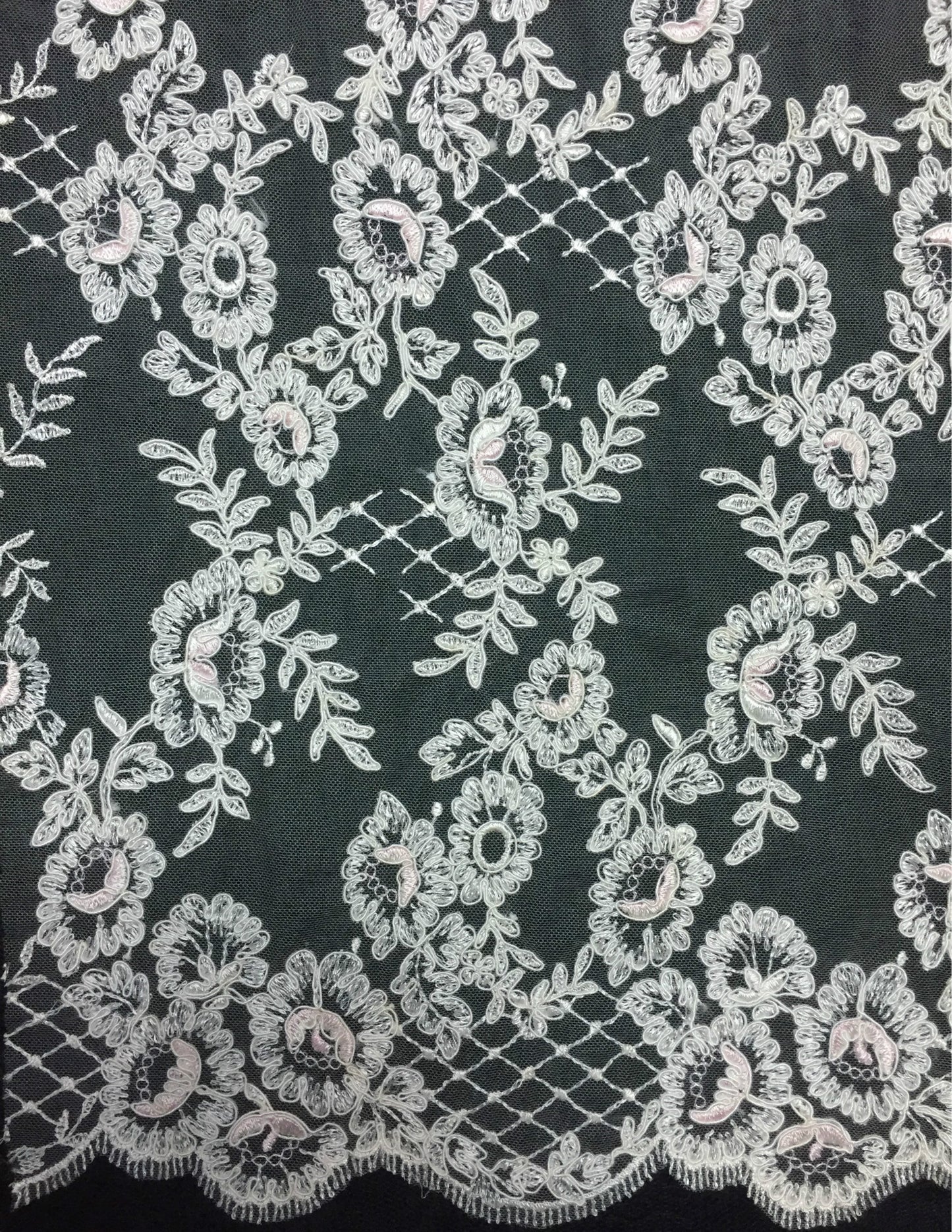 Freedombeauty | Supply Computer Embroidery Car Bone Lace Fabric Wedding Dress Fashion Accessories